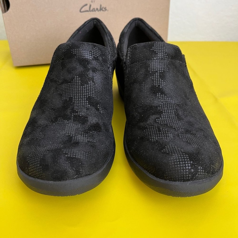 Clarks Women's Talene Pace Black Interest Casual Slip-On Shoe, Size 8 View 3